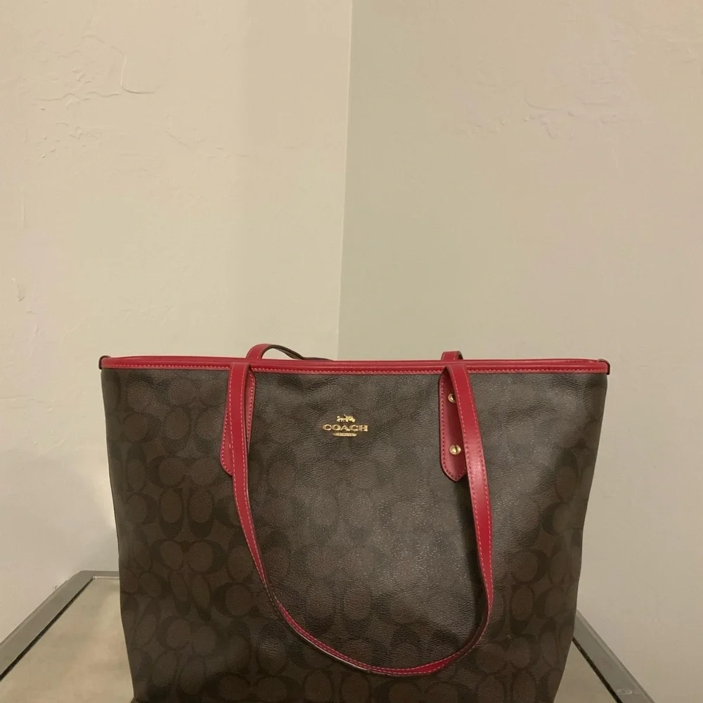 Coach Signature City Zip Tote - Brown True Red